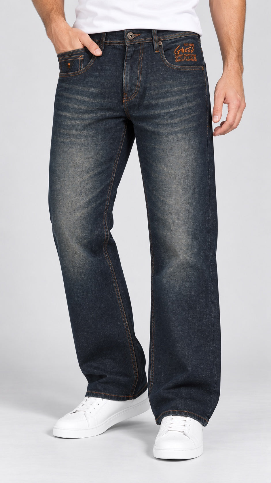 Men’s Wide-Bottom Straight-Fit Jeans – Dark Indigo Charcoal - angled front