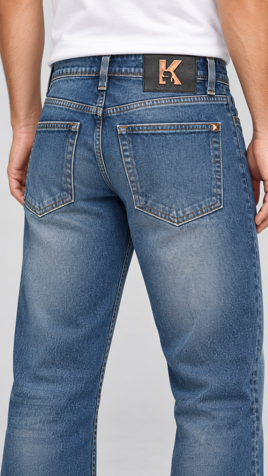 Men’s Wide-Bottom Straight-Fit Jeans – Vintage Blue - back detail