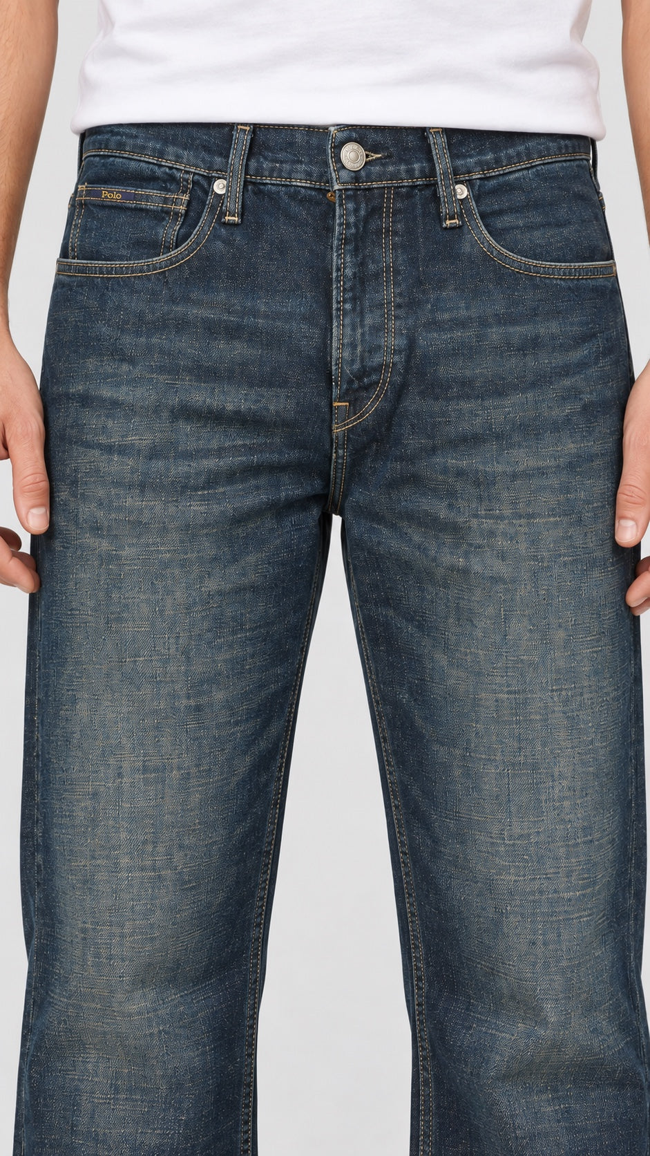 Men’s Wide-Bottom Straight-Fit Jeans – Signature-Stitch Dark Indigo - front detail