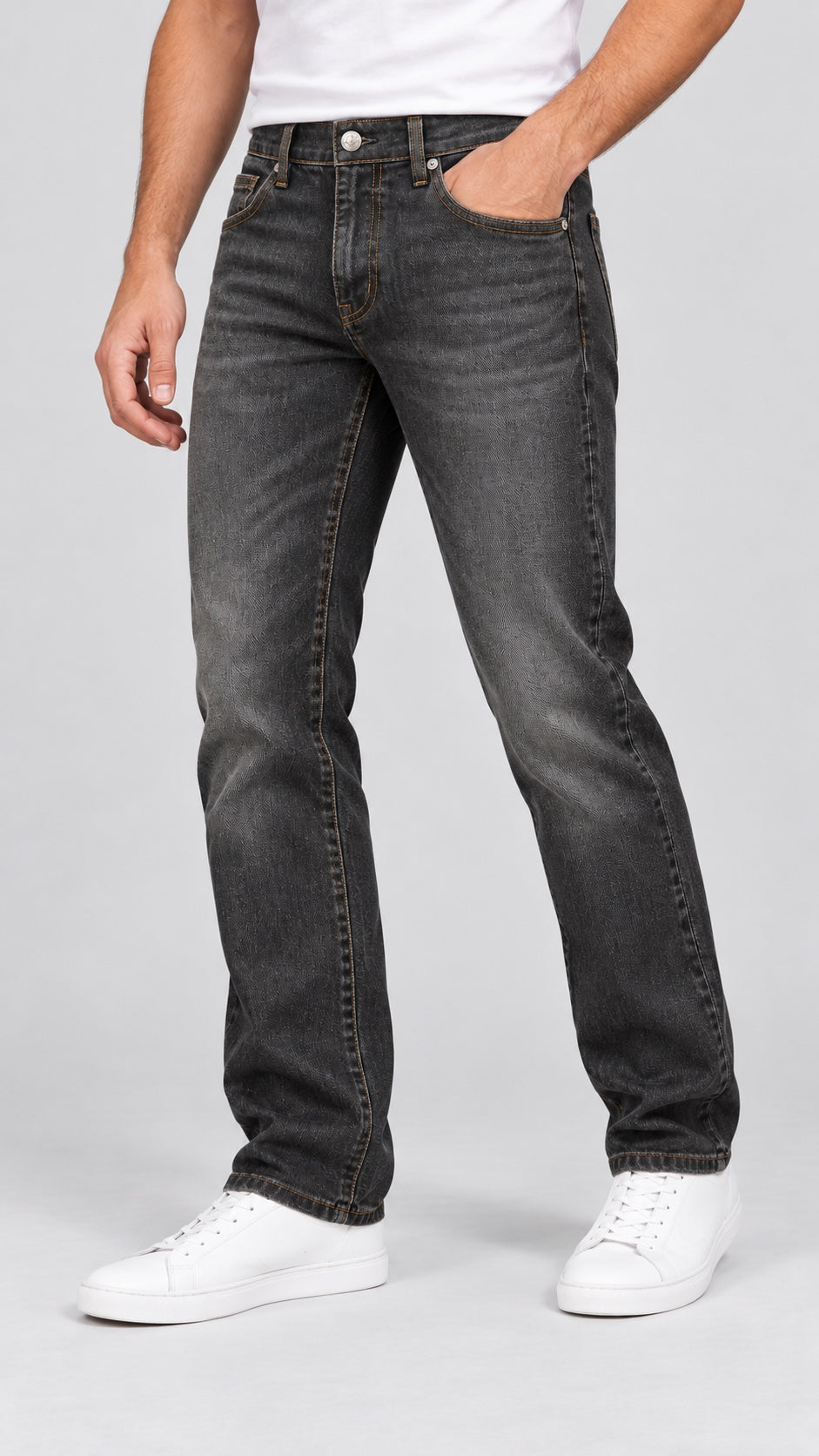 Men’s Straight-Fit Jeans – Graphite Grey - angled front