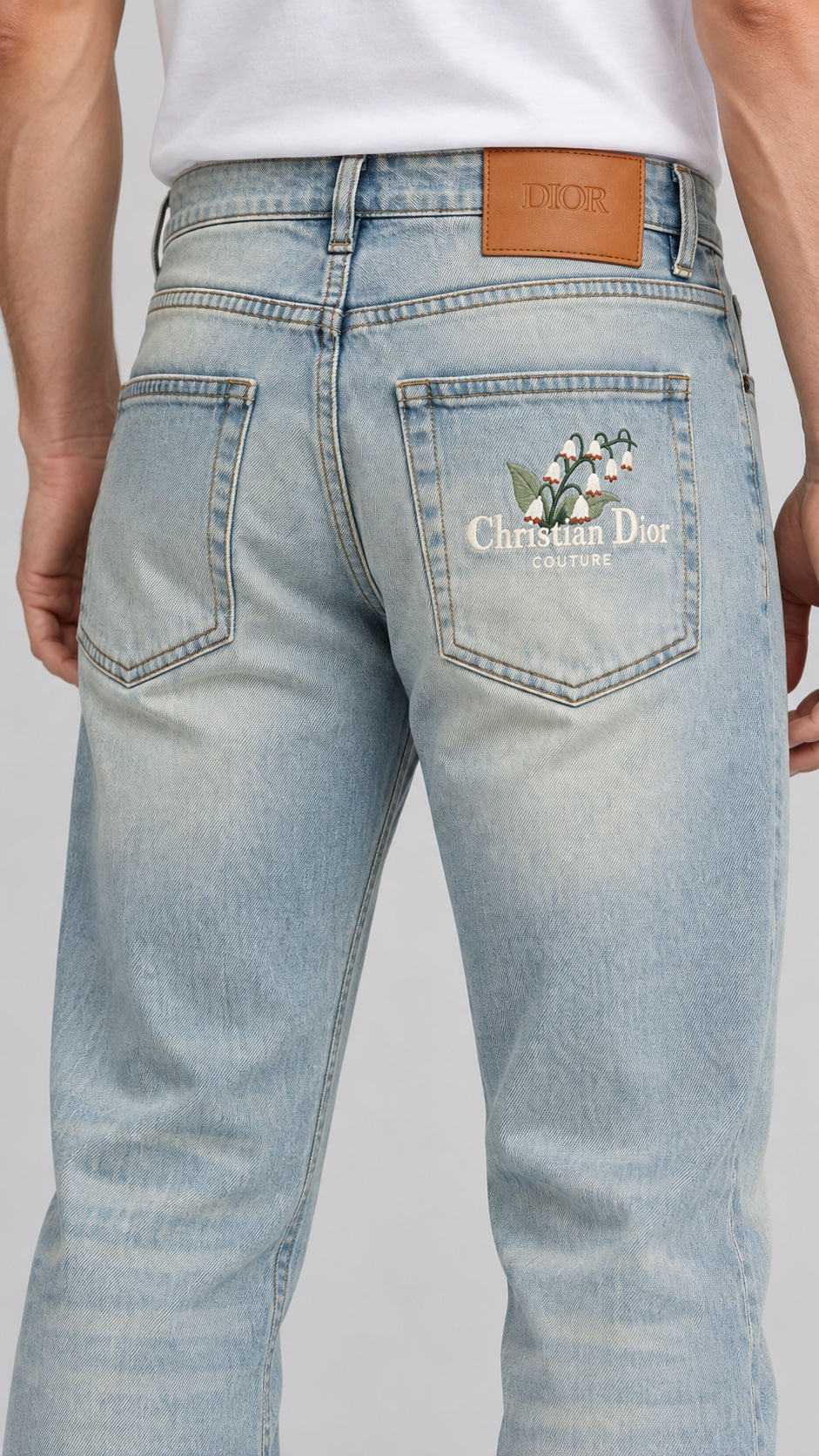 Men’s Straight-Fit Jeans – Icy Light Blue - back detail