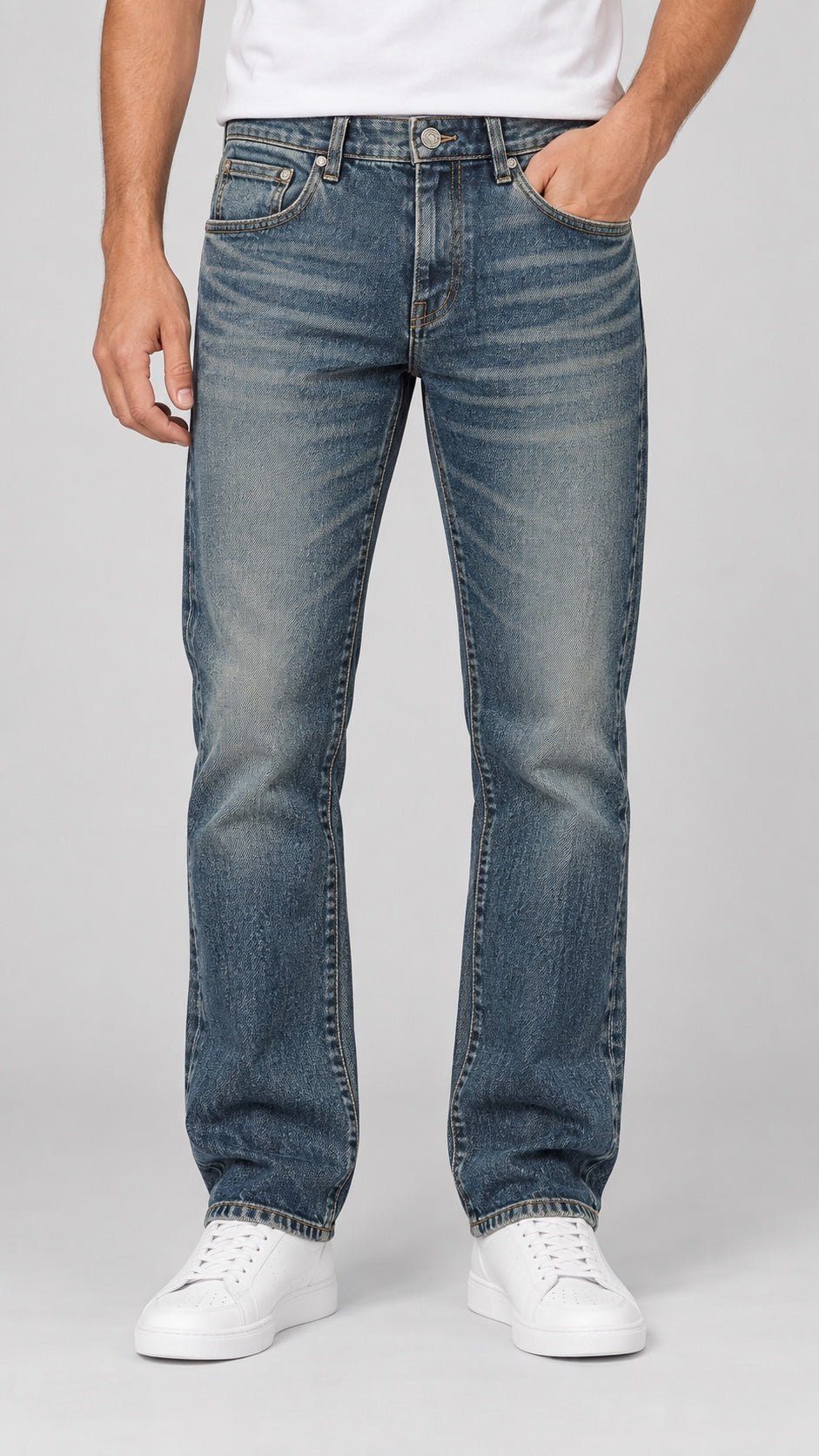 Men’s Metal-Plaque Straight-Fit Jeans – Vintage Indigo Blue - front view