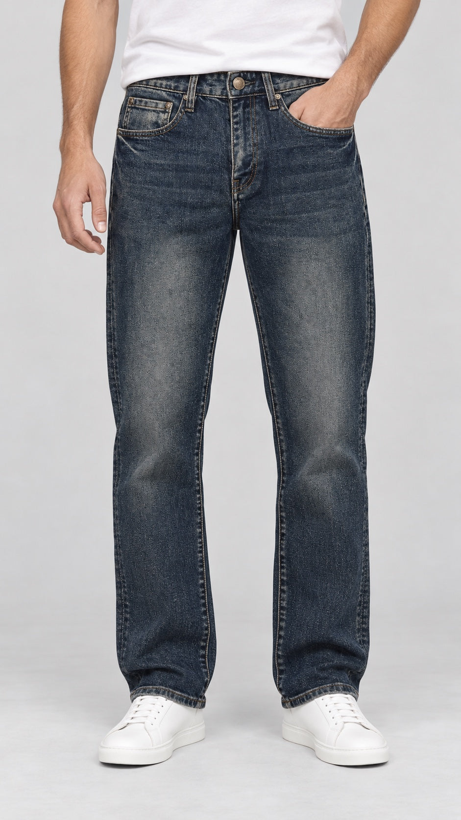 Men’s Straight-Fit Jeans – Dark Washed Indigo - front view