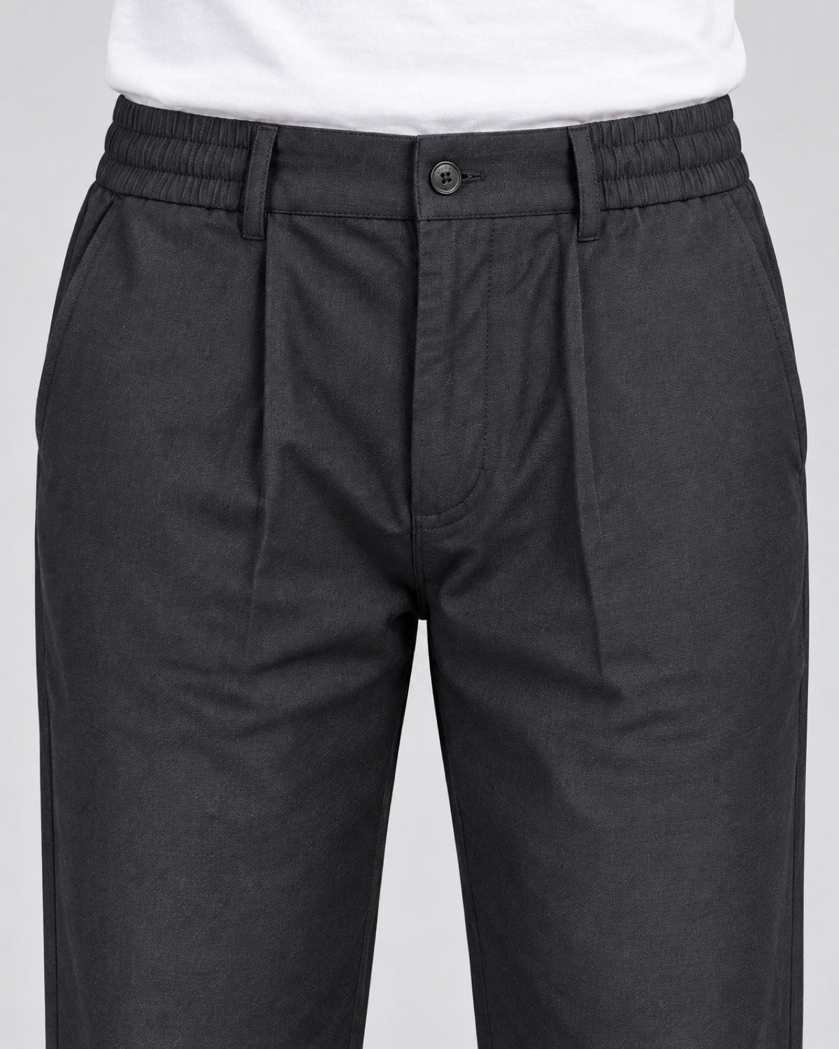 Men’s Deep-Charcoal Pleated Trousers - front detail