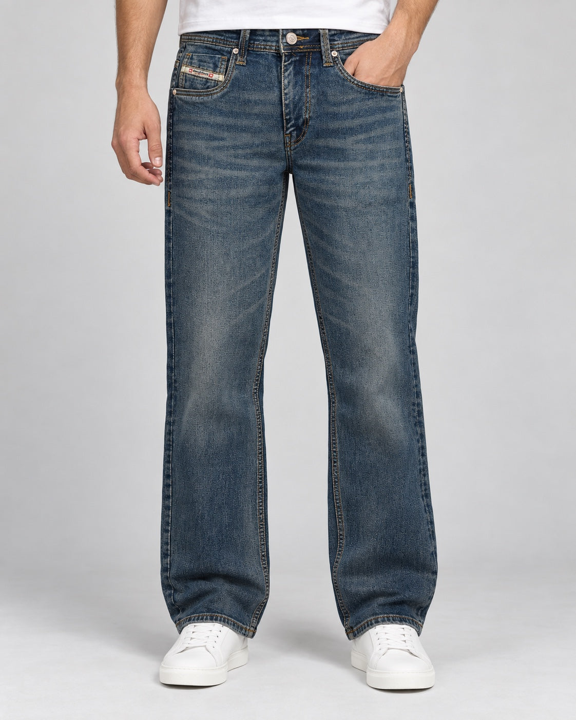 DSL — Men’s Wide-Bottom Straight-Fit Jeans – Vintage Mid Indigo — front