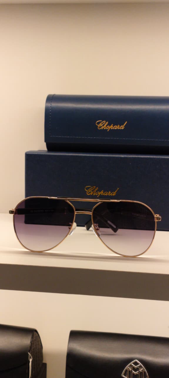 CHPD — Gold Gradient Aviator Sunglasses – Model 1 - actual product photograph 1