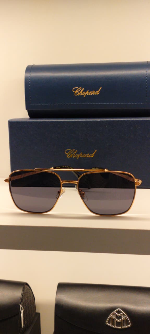 CHPD — Gold Smoke Navigator Sunglasses – Model 2 - actual product photograph 1