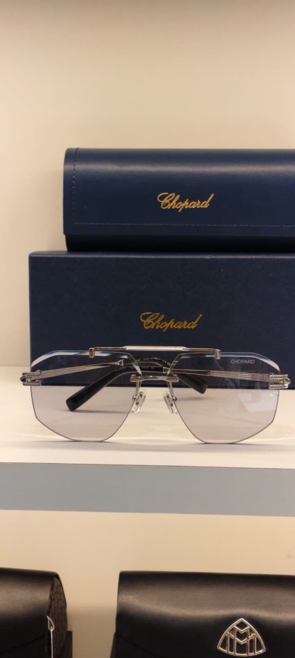 CHPD — Silver Gradient Aviator Sunglasses – Model 4 - actual product photograph 1