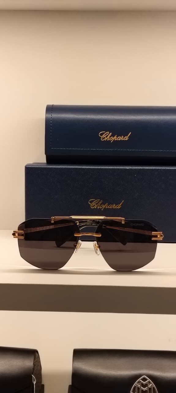 CHPD — Gold Smoke Geometric Rimless Sunglasses – Model 7