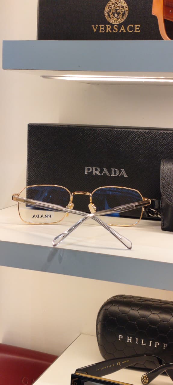 PRD — Gold Gradient Rectangular Sunglasses – Model 2 - actual product 1