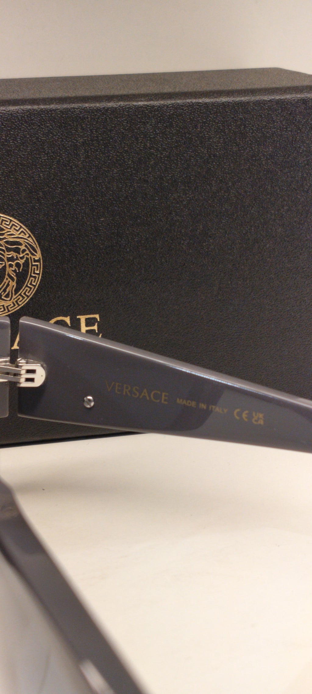 VRSC — Black Rectangular Sunglasses – Model 1 - actual product 2