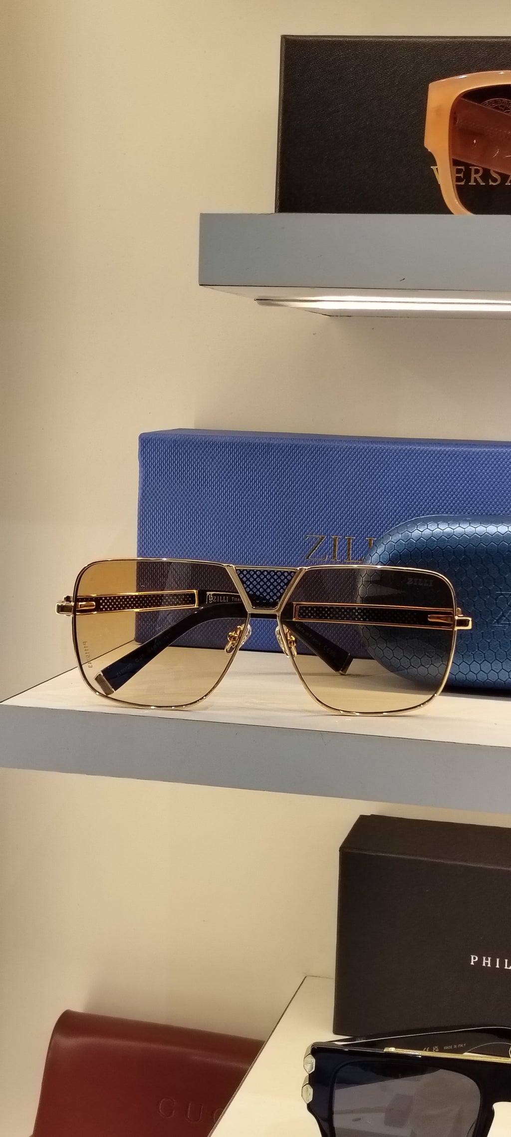 ZL — Gold Gradient Navigator Sunglasses – Model 1 - actual product photograph 1