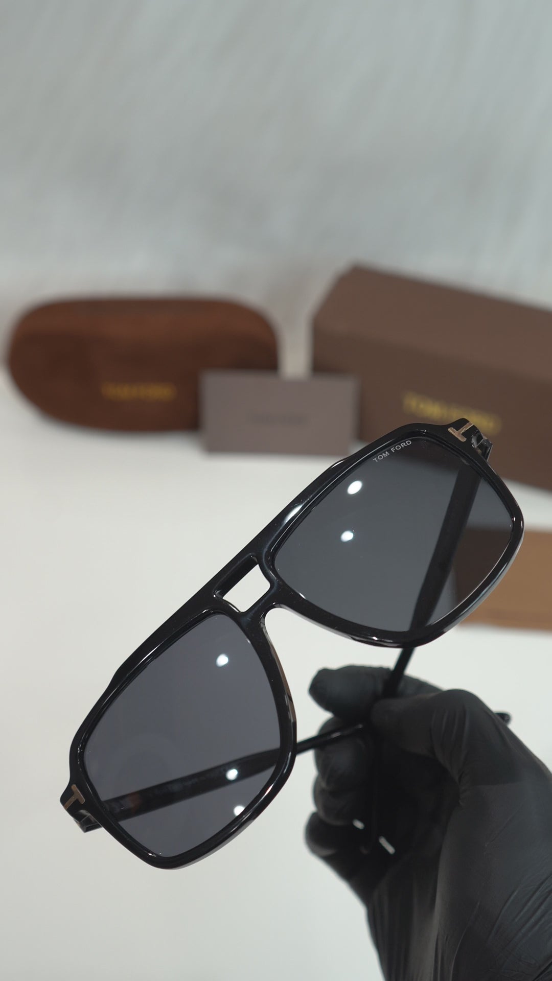 TF — FT1117 01A Glossy Black Navigator Sunglasses — silent high-quality complete detailing video