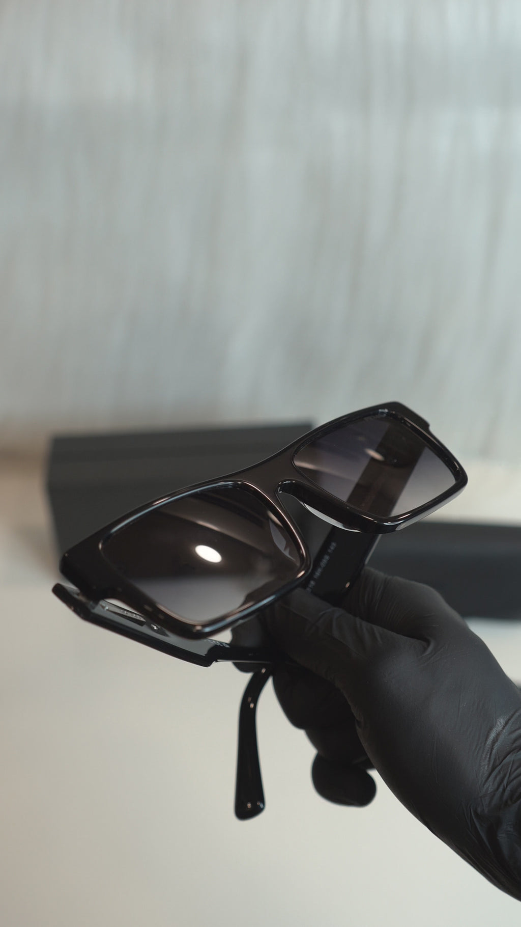 prd spr a08vs glossy black rectangular sunglasses — upright product details, no audio