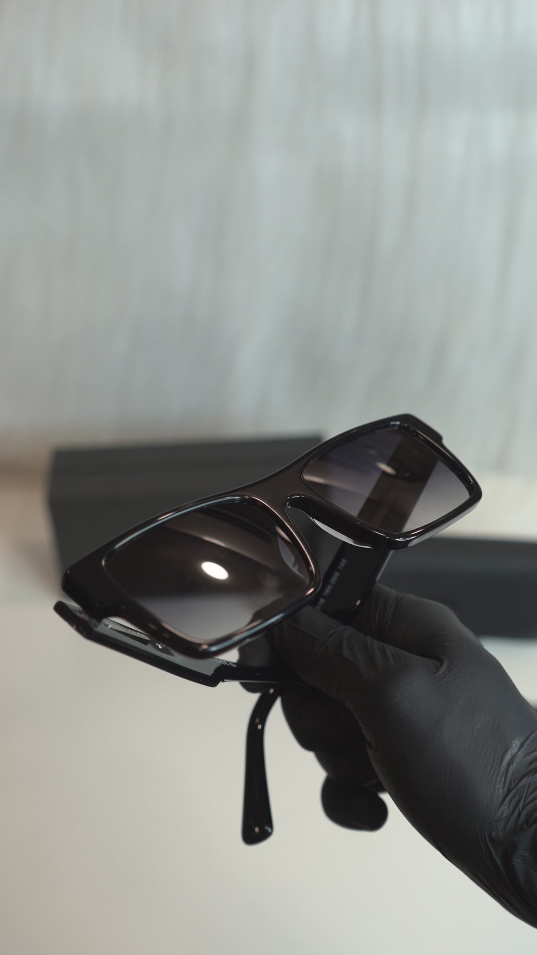 prd spr a08vs glossy black rectangular sunglasses — upright product details, no audio